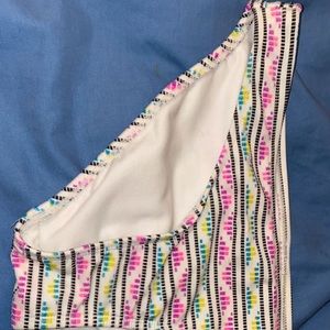 Women’s medium Old Navy bathing suit.